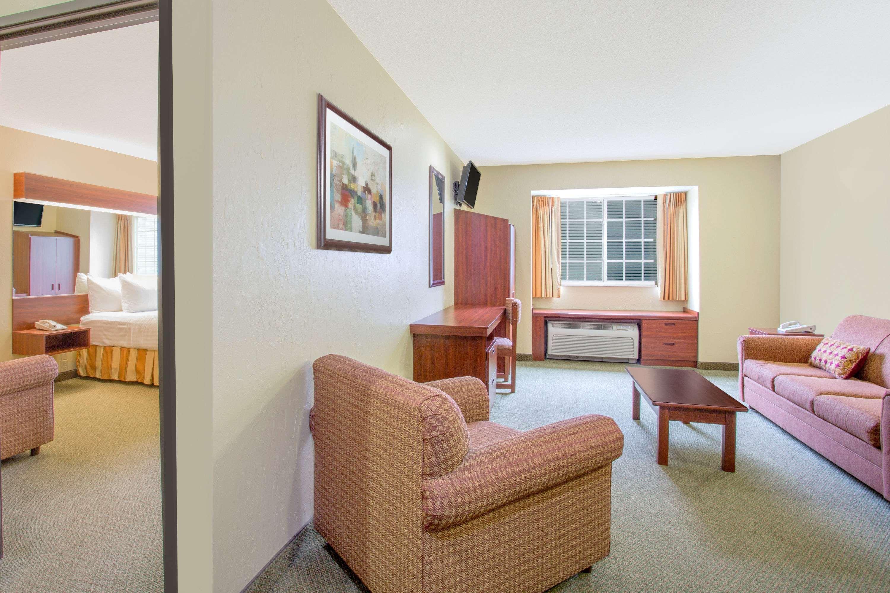 Microtel Inn And Suites Gassaway Exterior foto