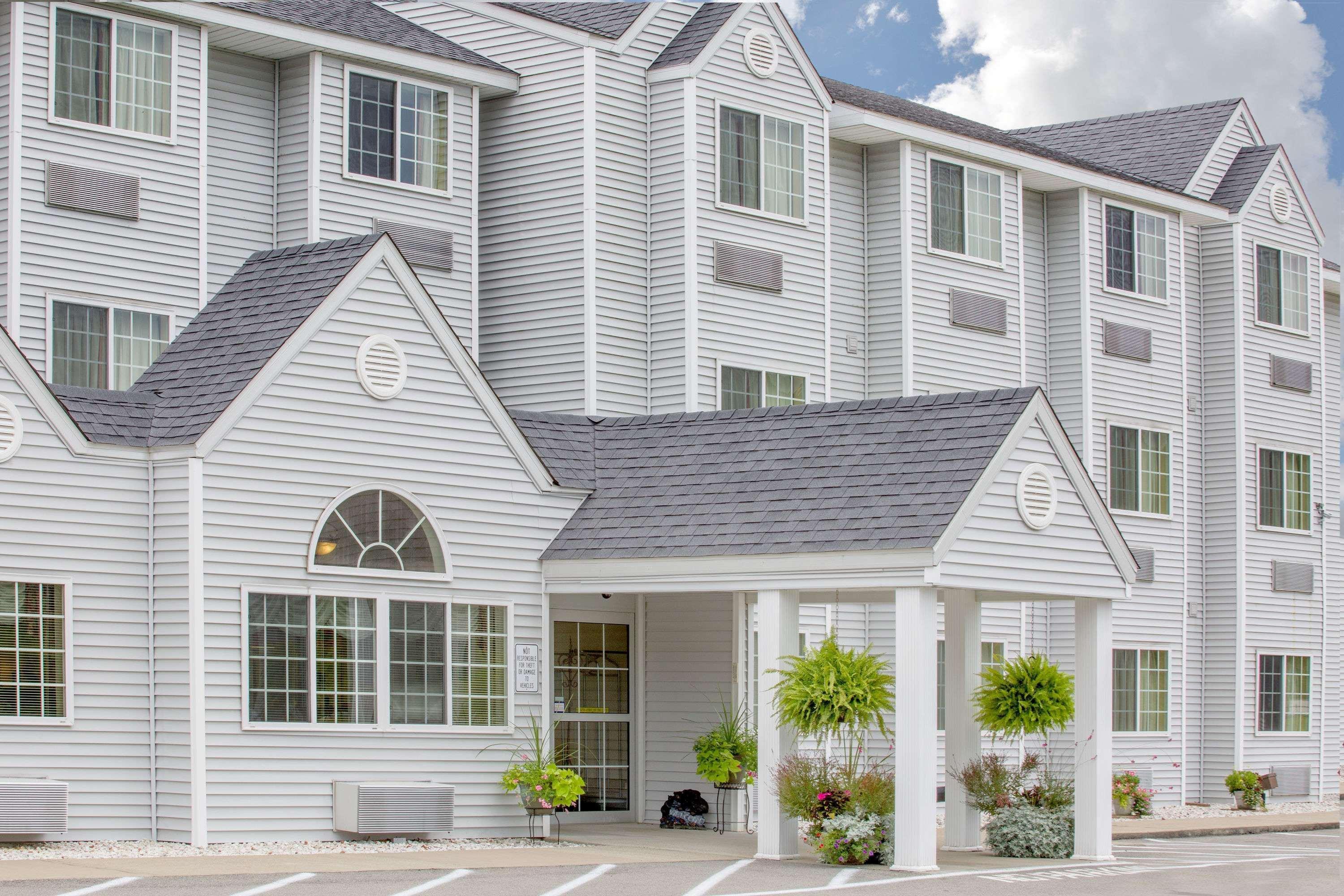 Microtel Inn And Suites Gassaway Exterior foto