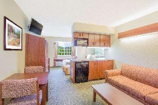 Microtel Inn And Suites Gassaway Habitación foto