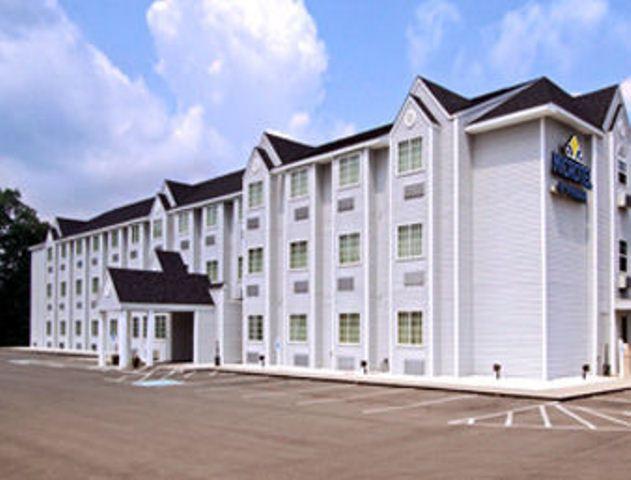 Microtel Inn And Suites Gassaway Exterior foto